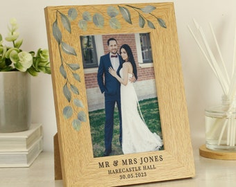 Personalised Botanical 6x4 Oak Finish Photo Frame / Wedding Photo Gift / Bride / Groom