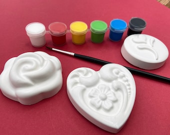 Valentines Gift - Romantic Gift - Paint Your Own Valentines Crafts - Heart Magnets