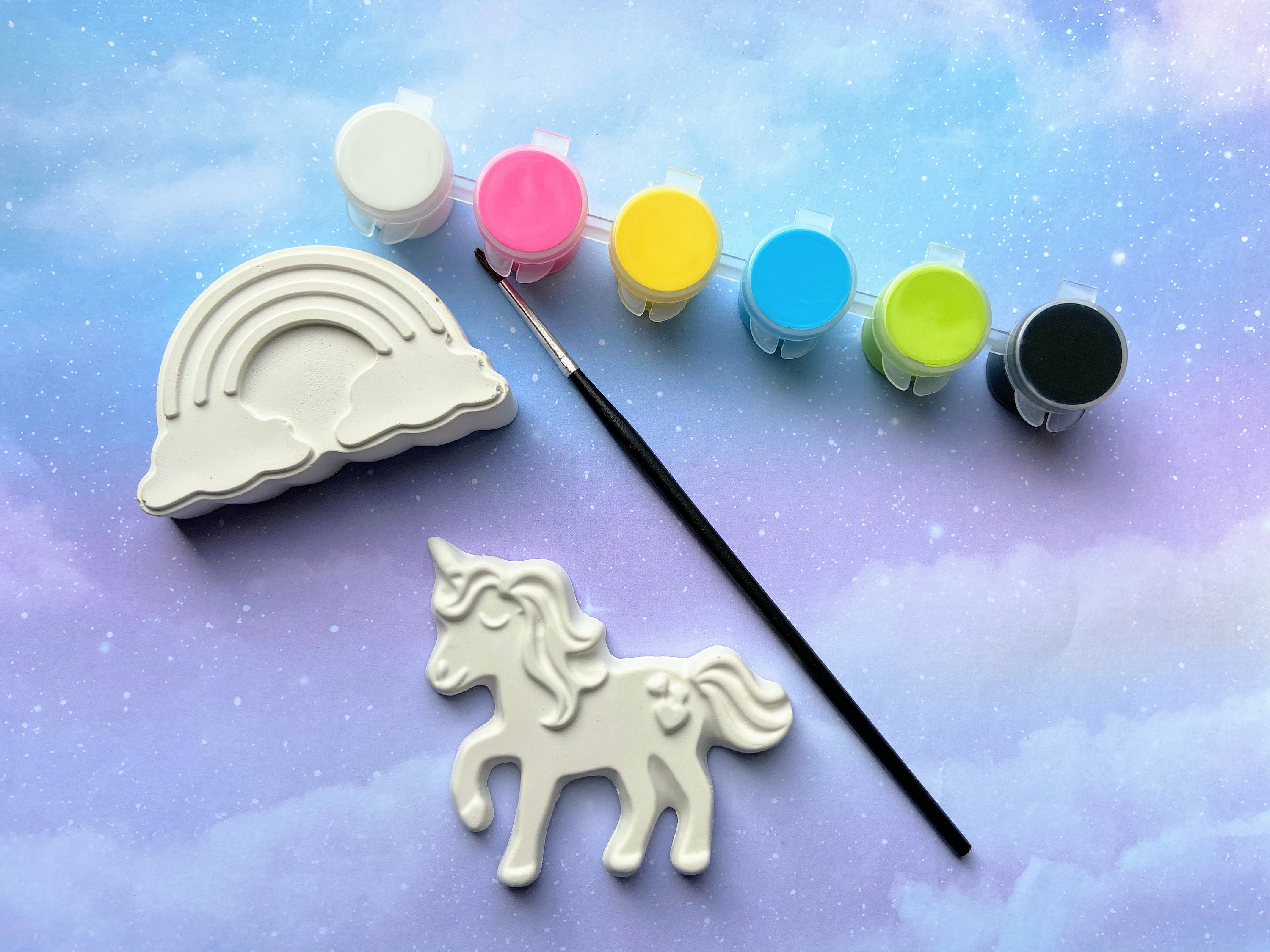 Klever Kits Unicorn Craft Kit - 7 Magical DIY Projects For Kids Ages 5+