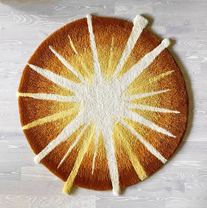 Tufted Sun Rug / Wallhanging image 3