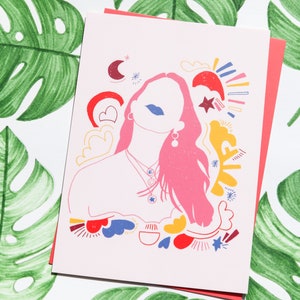 illustration femme solaire spirituelle, style bohème coloré rose femme de malibu californie. Leeor
