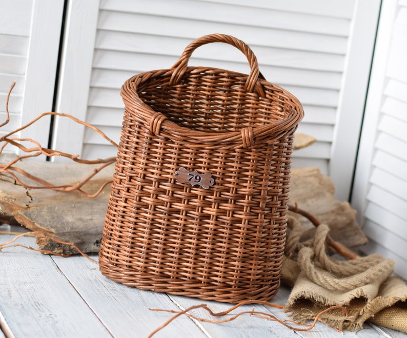 Rustic Door Basket Wicker Hanging Wall Interior Coffee Brown For Flowers Cottage Decor