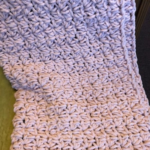Dusty pink baby blanket, crocheted baby blanket, pink girl blanket, baby girl gift, chunky baby blanket, baby shower gift