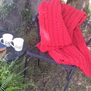 Red chunky crocheted throw, red crocheted blanket, chunky red blanket