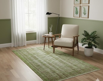 Vintage Green Wool Rug: Handmade Turkish Area Rug (3'x5'7")