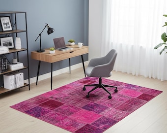 Handmade Pink Patchwork Rug: Modern Bohemian Wool Area Rug (5.8x8.4 ft)