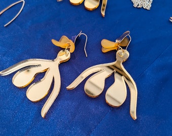 Yellow Petal Glitoris Earrings