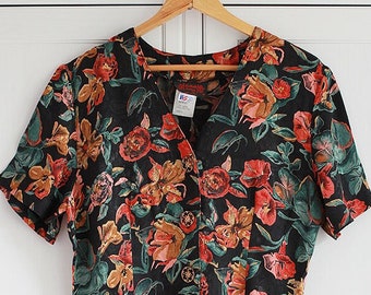 Vintage floral blouse for women * 1980's retro shirt with flower pattern / Medium size