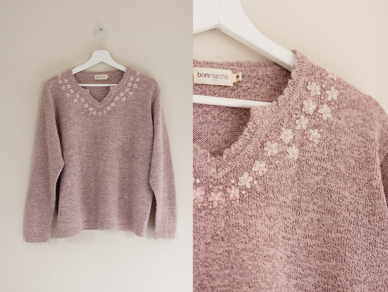90/'s Pullover with flower embroidery in size Large Vintage pink melange sweater for women