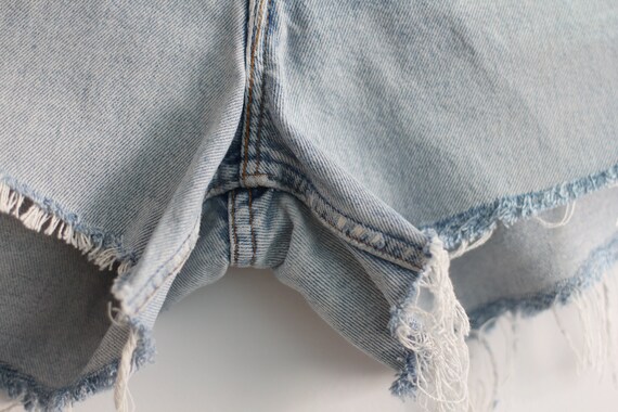 LEVI'S 901 jean shorts, Vintage light blue denim … - image 5