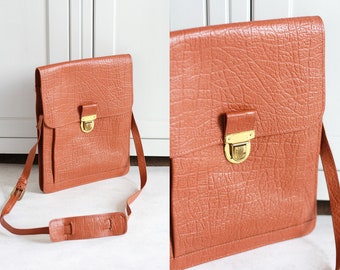70s Shoulderbag, Square bag with long strap in brown color