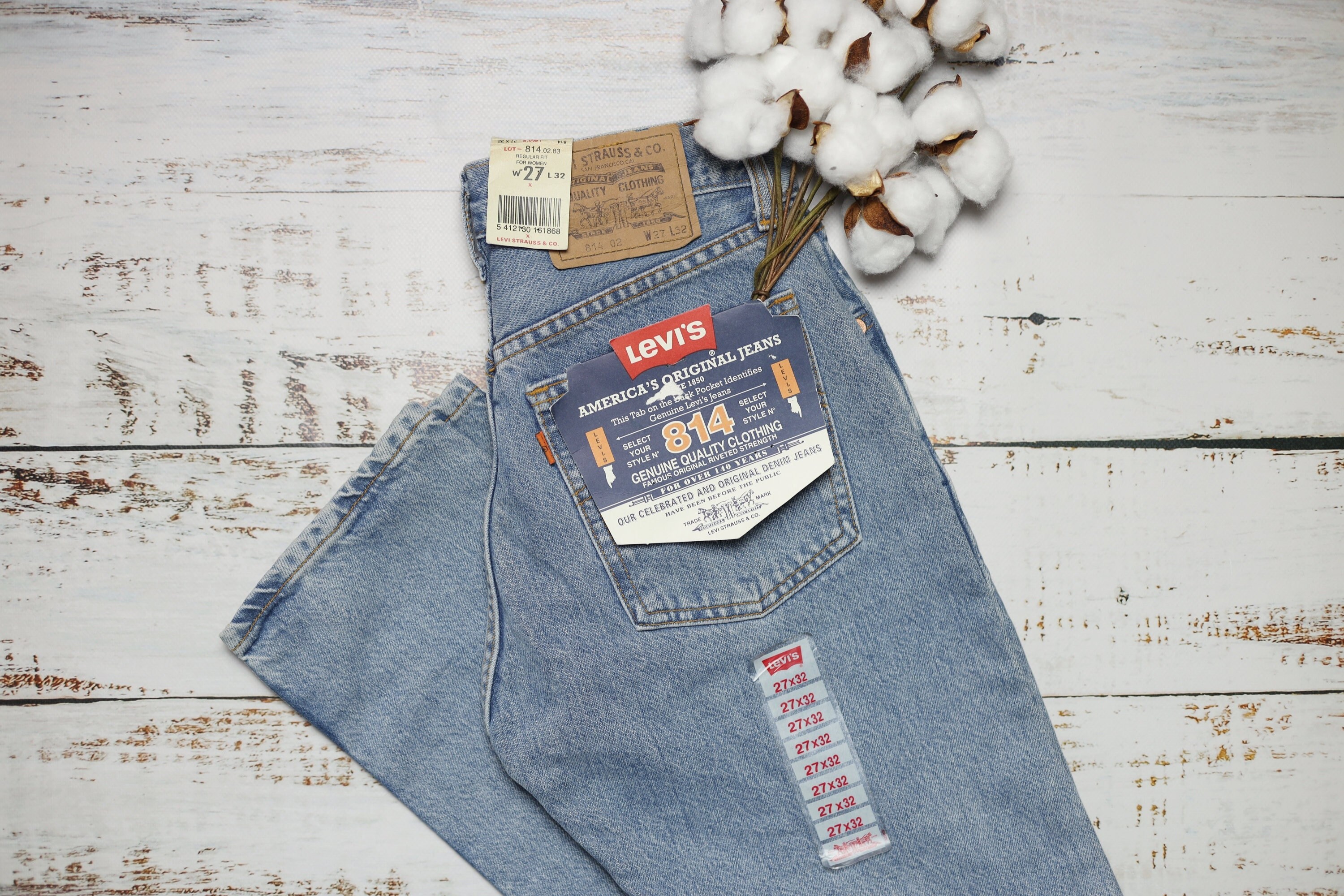 Deadstock Levi's 814 Jeans Size W26 L32, Vintage Light Blue Denim