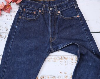 Vintage Levi's 501 Jeans Size W25-26 L28, Dark Wash and High