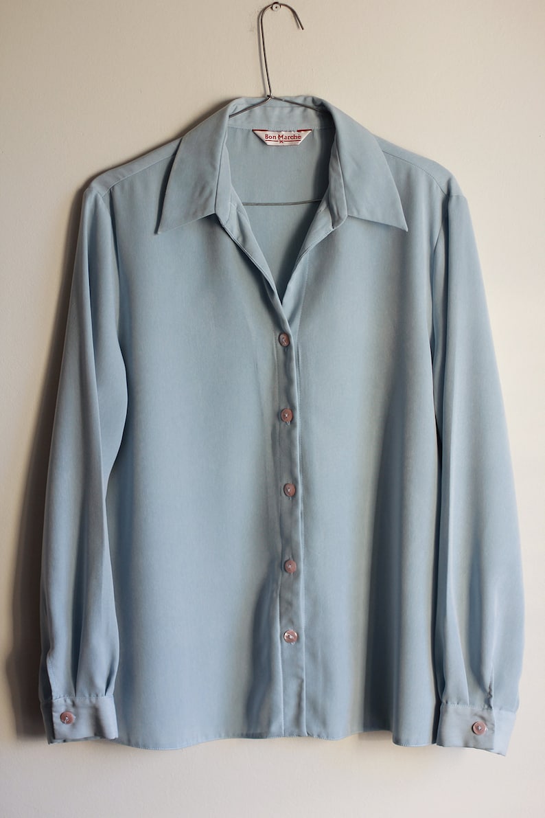 Vintage 80s blouse in baby blue color for women *** Retro button down shirt from 1980s with plan look *** Large size