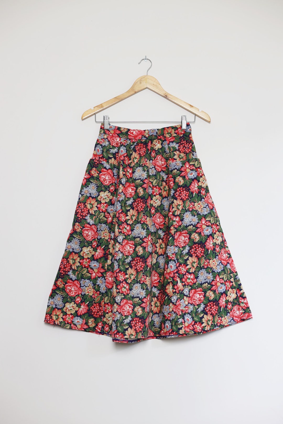 Pleated Skirt Bloom