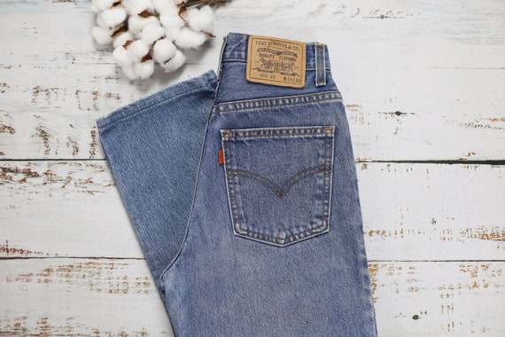 Levi's 886 Size 25-26 Jeans for Petite Person, Vintage Blue Levi