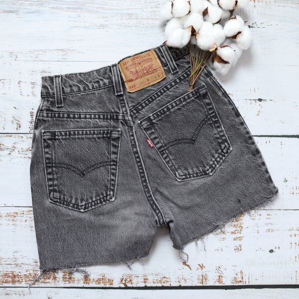 LEVI'S 512 size 23 USA shorts, 90s dark gray jean cutoffs XXS