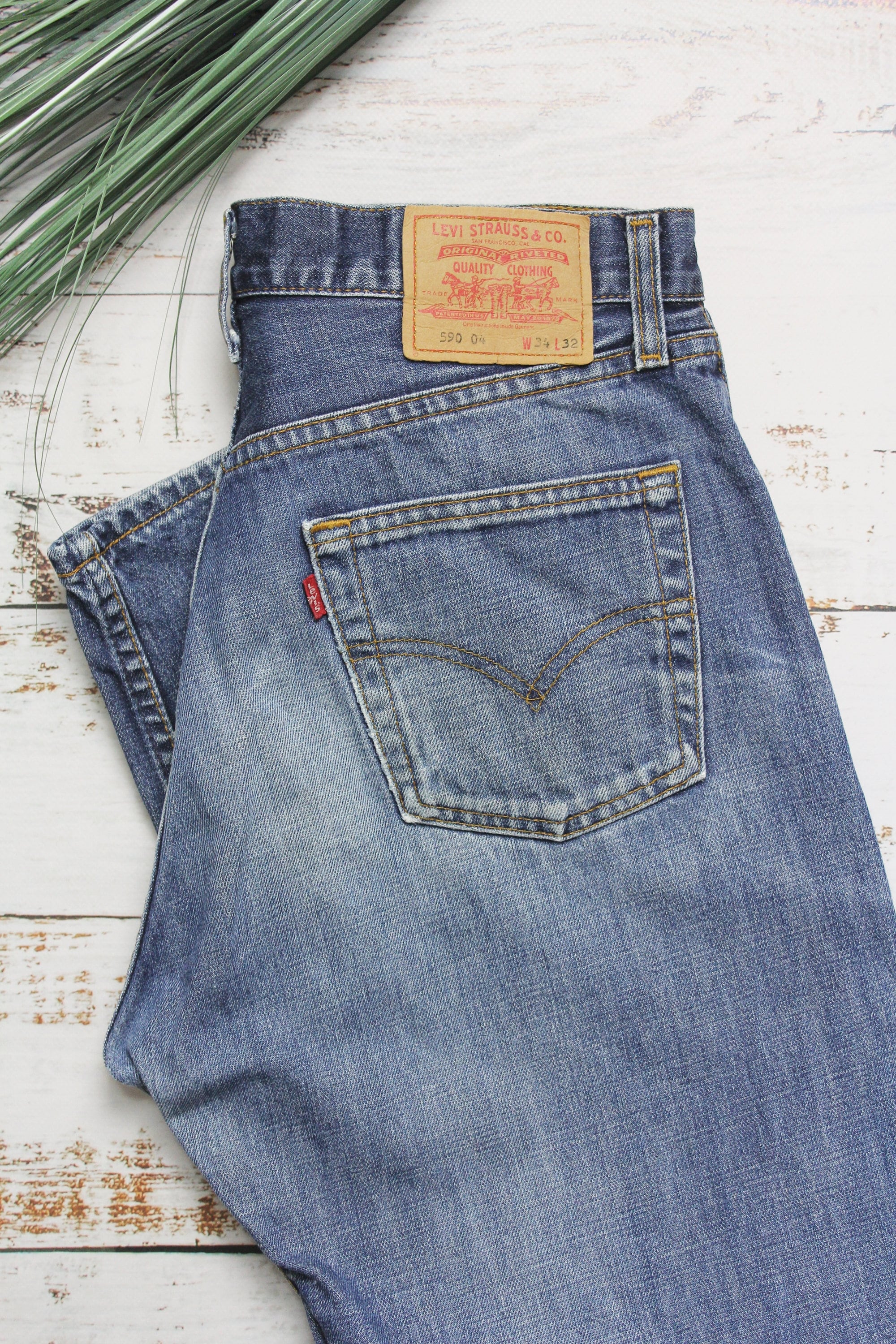 Levi's 590 Size 33 Jeans in Mid Blue Wash Levi's 590 | Etsy Australia