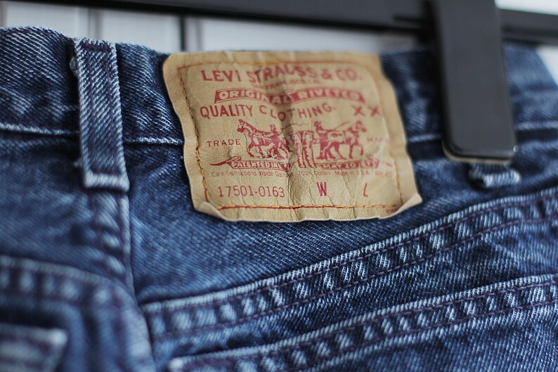 Vintage dark wash denim made in USA W27-28 90s Levi/'s 17501 jeans 501