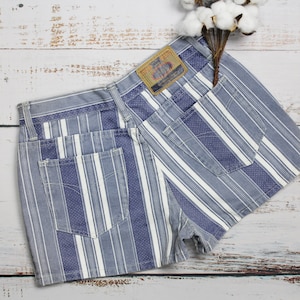 Striped shorts high waisted, Vintage women's summer shorts size Small W28