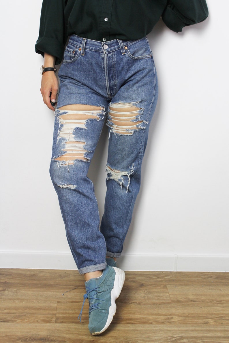 LEVI'S 501 jeans with rips and holes, Size 29 image 4