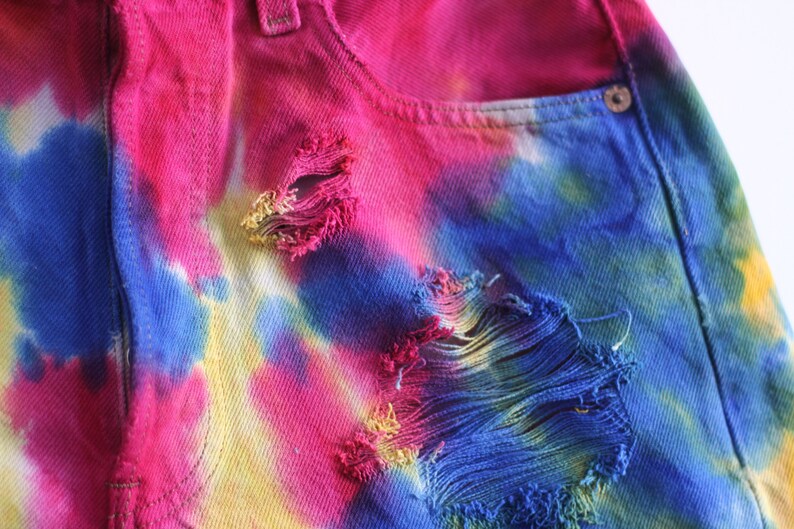 LEVI'S TIE DYE shorts, Denim colorful cutoffs * W29 29 / Small image 6