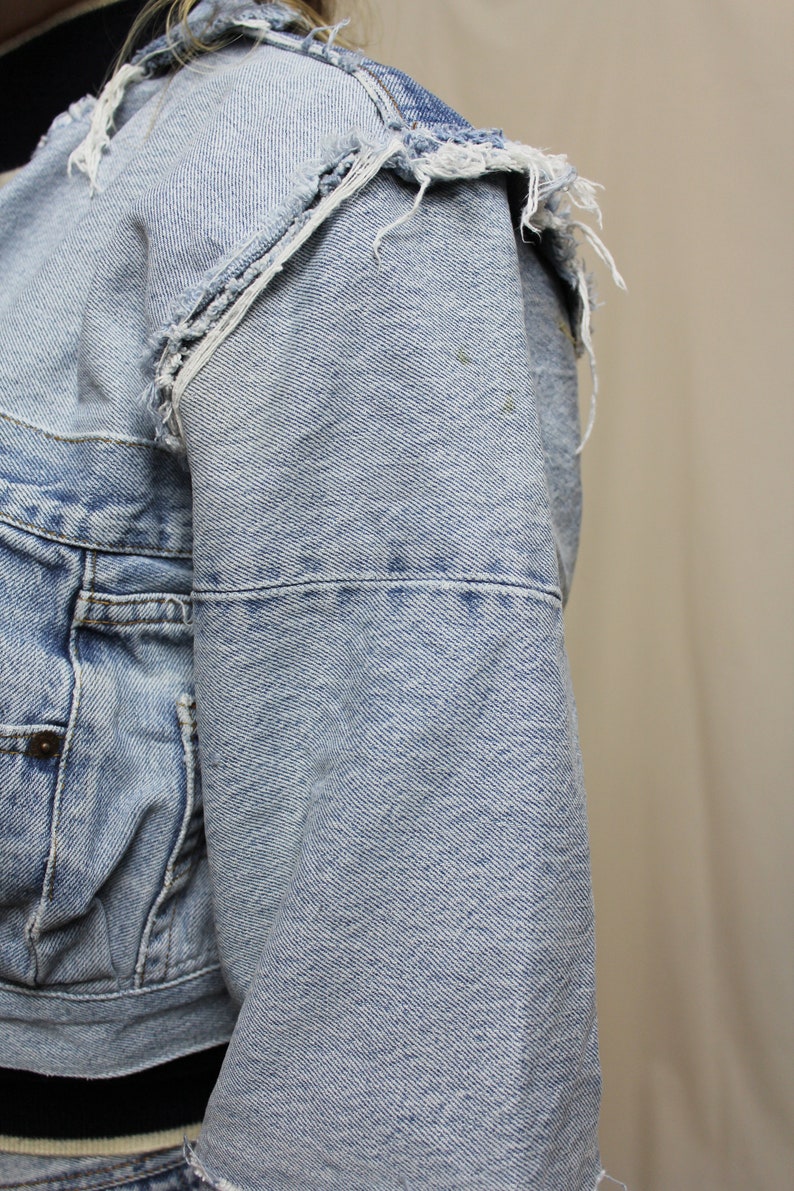 Upcycled denim jacket made of preloved Levi's jeans, Remade jean jacket image 6