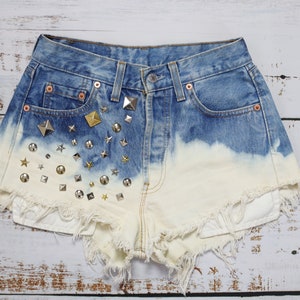 LEVI'S Nietenshorts Gr. 27, Upcycled Vintage Ombre Jeansshorts Bild 8