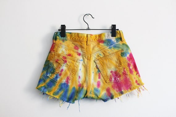 LEVI'S TIE DYE shorts, Denim colorful cutoffs * W29 29 / Small