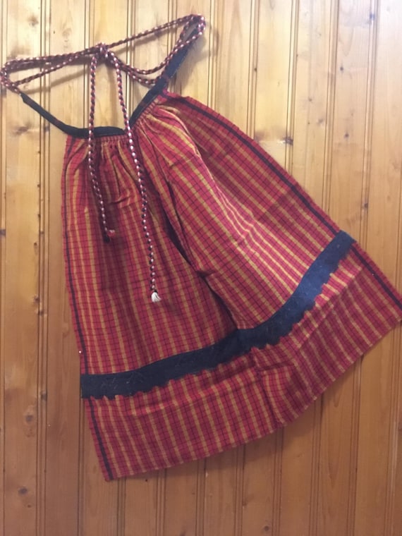 Traditional folk apron from Bulgaria, Antique Bul… - image 1
