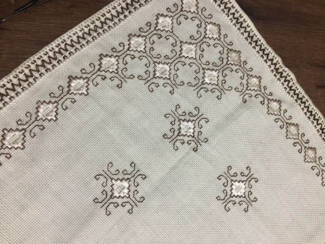 Hand Embroidery Table Cover Old Table Linens Table Etsy