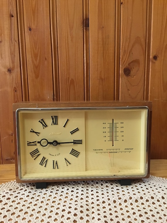 Horloge En Bois Vintage Avec Baromètre Et Ancien Thermomètre De