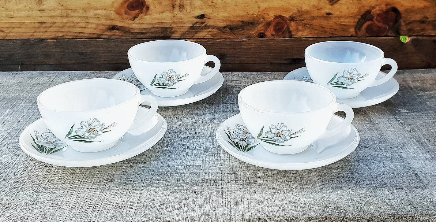 Français Vintage Arcopal Tasses à Café Petites Thé Ensemble Table Tasse et Soucoupe Rétro Ensemble