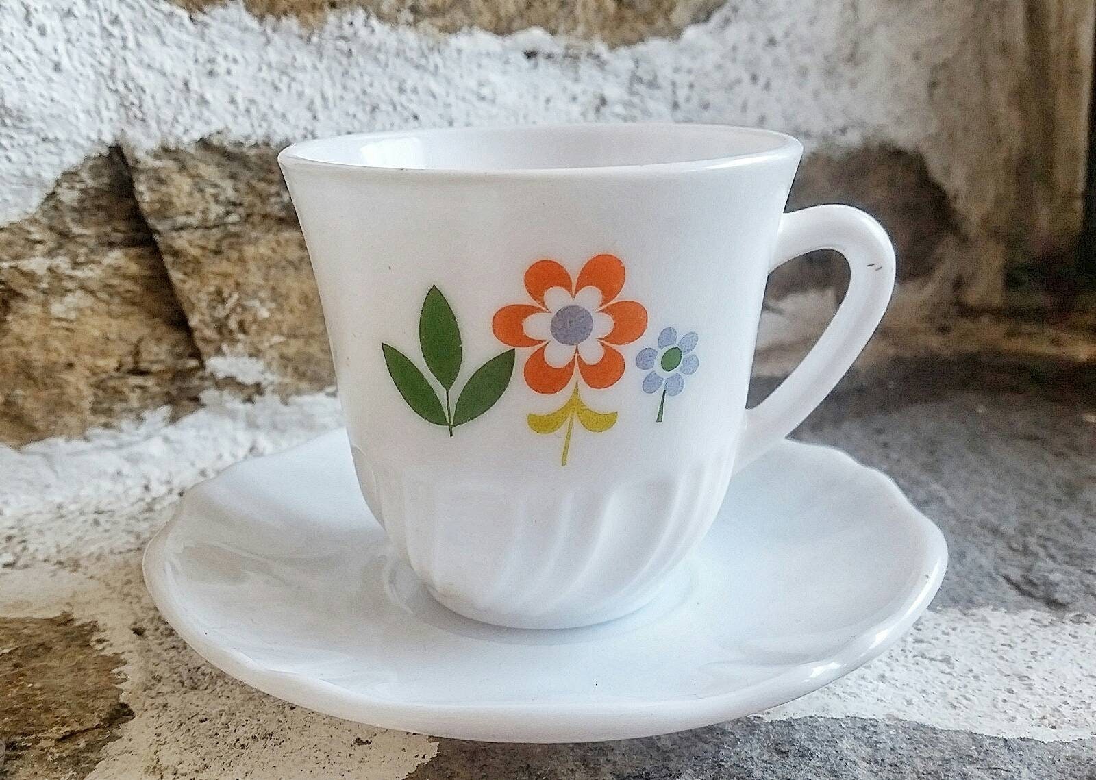 Français Vintage Arcopal Café Tasse Verre de Lait Décoratif Thé Des Années 60 à et Soucoupe Français