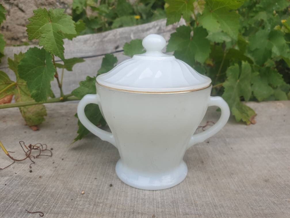 Vintage Anchor Hocking Fire King Sugar Bowl Blanc et Or Plat Vintage Sucre Bol de Cuisine Des Années