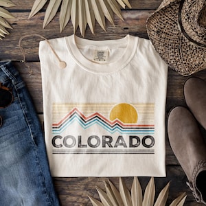 Colorado T-Shirt, Comfort Colors Mountain Vacation Tee, Rockies Skiing, Snowboarding, and Hiking Shirt,  Gift for Outdoor Adventure Travel