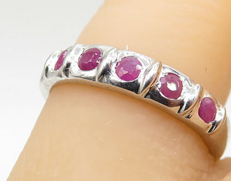 petite round ruby inlay shiny band ring sz 7 r7885 925 sterling silver