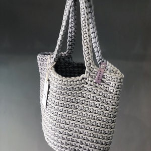 Borsa tote all'uncinetto in stile scandinavo, borsa fatta a mano a maglia, regalo per lei colore CAPELLI GRIGIO ARGENTO