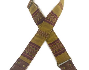 Maroon & Gold Saddle Blanket Guitar Strap