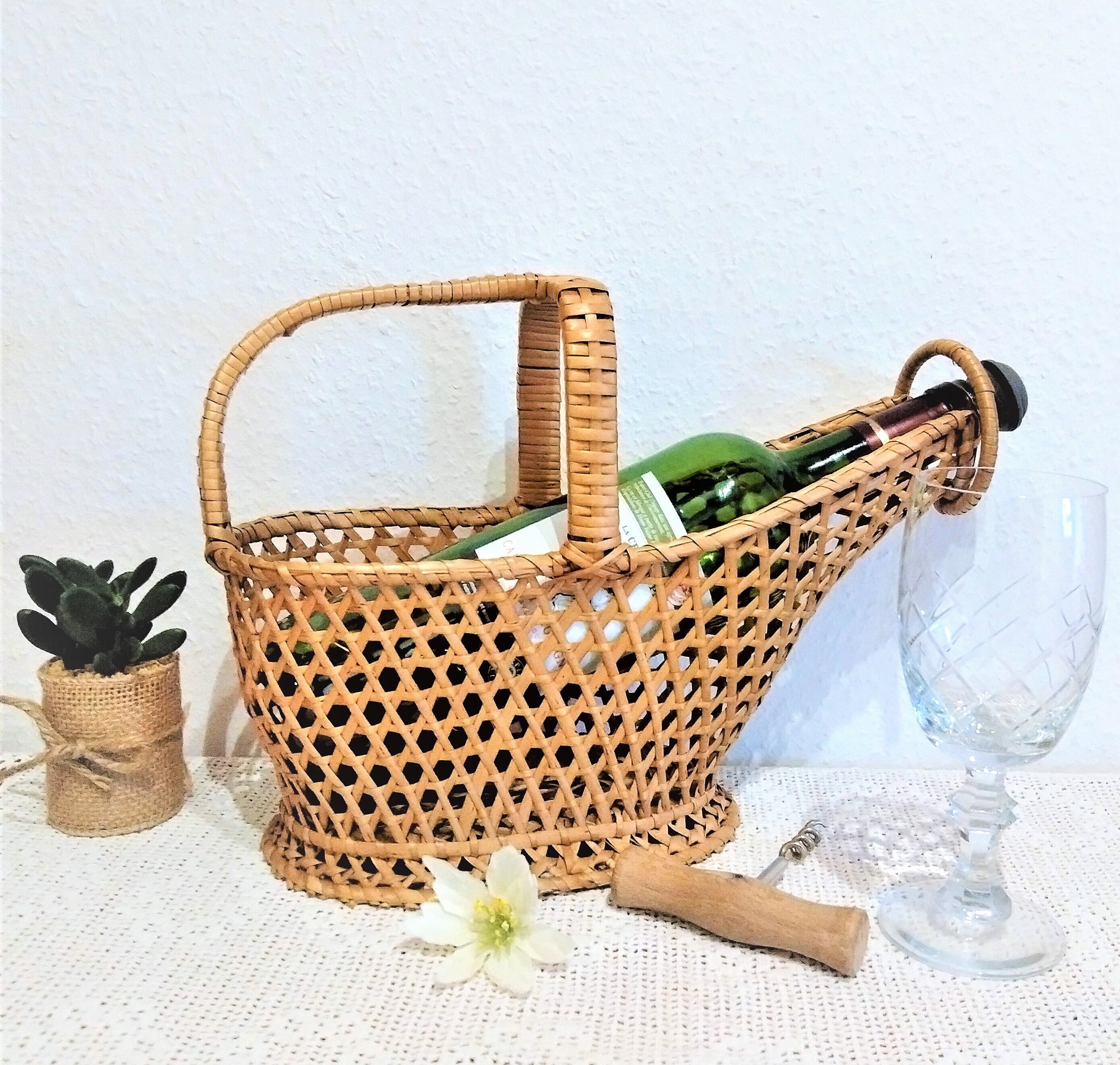 Panier à Vin en Osier