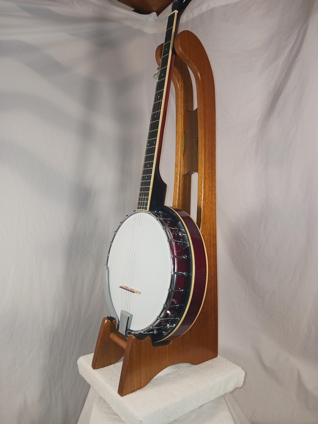 Tall Banjo Stand. Beautiful and Classy. A Perfect Compliment to Your ...