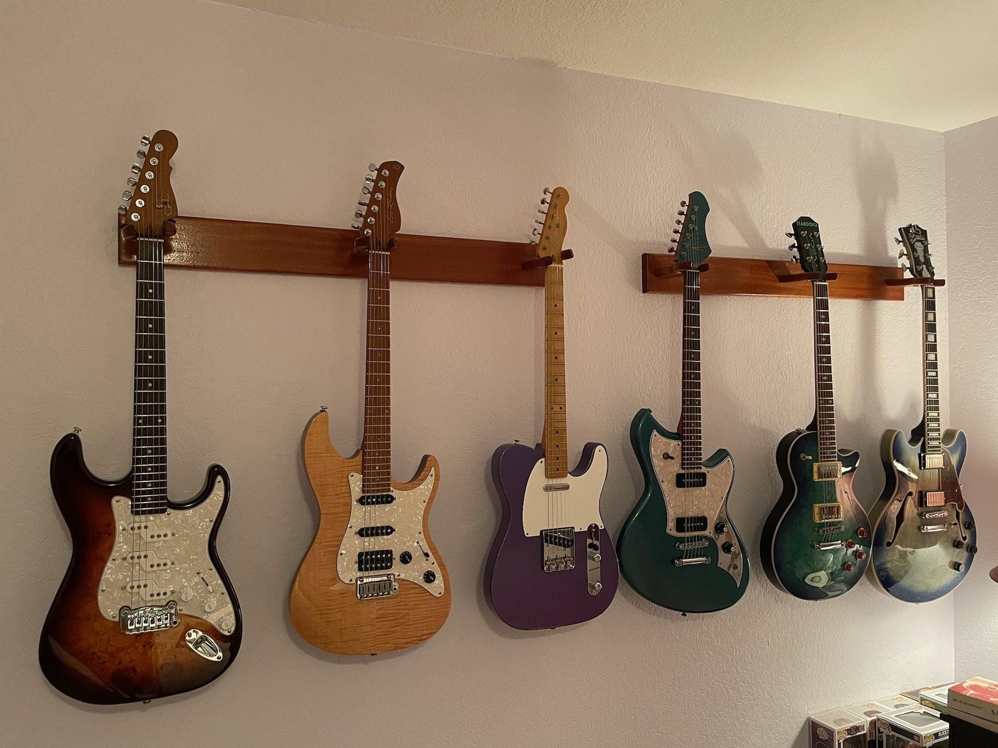Guitar wall outlet