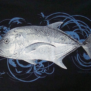 Ulua & Surf T-Shirt, Ulua Fishing T-Shirt, Ulua Design, Hawaii Fishing Tee, Hawaii Fish Design, Giant Trevally Shirt, Fishing Gift, Mens Tee