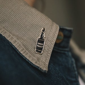 Barrel Aged stout emaille pin