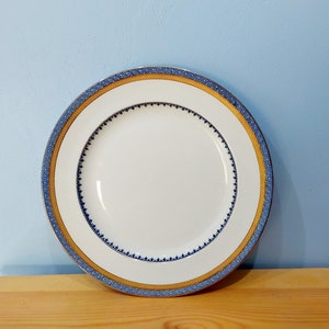 Antique Booths silicon china dining plate, 10.5 inches made in England 1914
