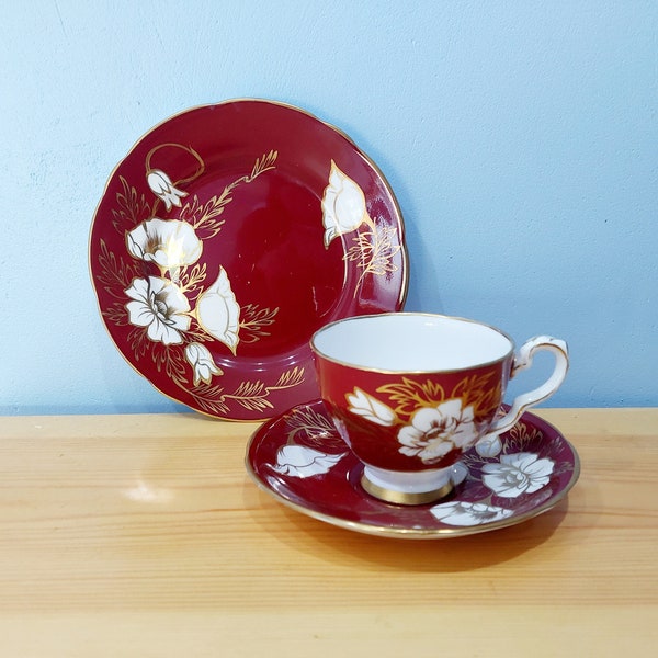 Vintage Royal Stafford Teetasse Trio, Bone China made in England