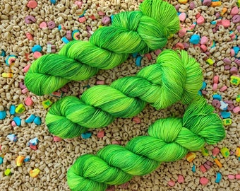 Trèfle - Fil teint à la main - Poids de doigté - 4 plis