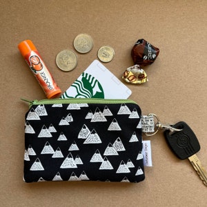 Mini pochette noir et blanc Mountain · Porte-monnaie · Mini porte-clés portefeuille · Petite pochette zippée