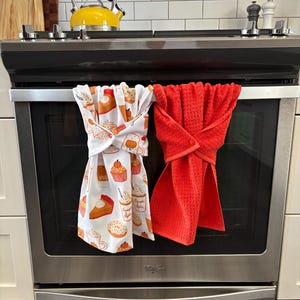 Pumpkin Spice Latte Küchenhandtuch-Set: Geschirrtücher mit Zackmotiv