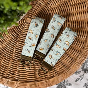 Chaveiro Tiny Birds Birdie · Chaveiro de pulso · Chaveiro de tecido · Chaveiro · Cordão para carteira · Chave de casa · Alça de pulso